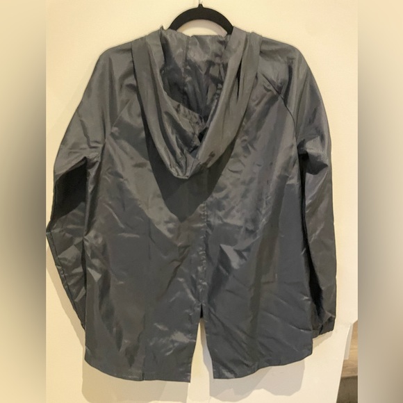 UnderArmour windbreaker - Picture 3 of 4